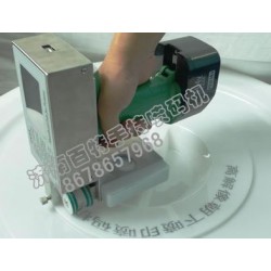 手持式噴碼機設計精巧攜帶使用又方便