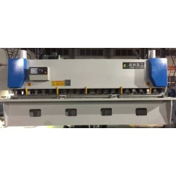 專業生產剪板機，折彎機