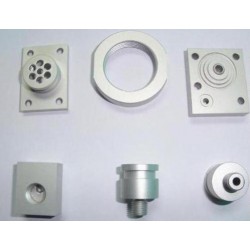 鑫瑞模具專(zhuān)業(yè)的鍛造模具出售：價(jià)位合理的中空吹塑模具