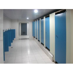 龍誠隔斷材料有限公司供應(yīng)具有口碑的衛(wèi)生間隔斷【火熱暢銷】——蘭州衛(wèi)生間隔斷設(shè)計公司