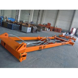 買有品質的集裝箱吊具，泰州市天泰冶金是您不錯的選擇：集裝箱吊具出售