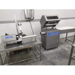 牛排設備 牛排灌裝填充機應用打卡機絕配，情侶型機器關聯使用