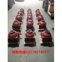 新疆攪拌車料斗、新疆水泥罐車配件