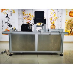 華科恒潤無版數碼紙箱印刷機